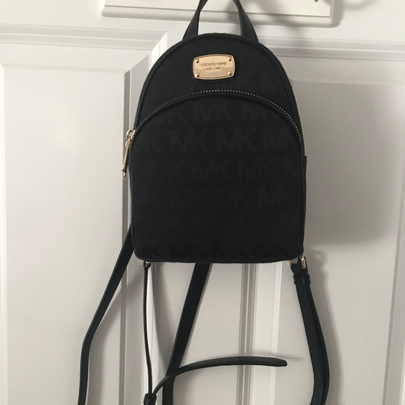 Michael Kors Handbags - 1 HOUR ONLY‼️ Michael Kors XS Abbey Backpack